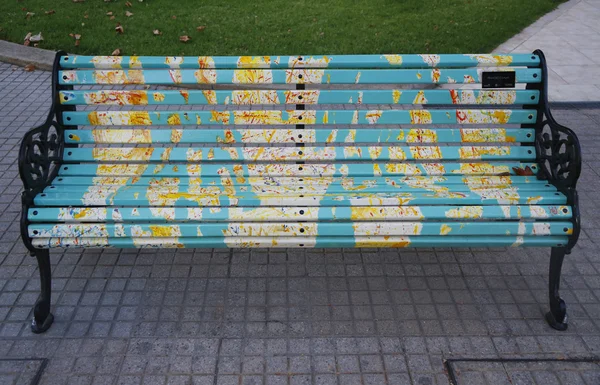 Painted Benches of Santiago in Las Condes, Santiago de Chile — Stock Photo, Image