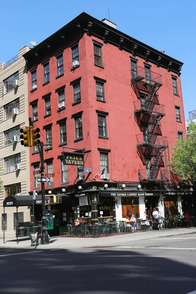 Famous Pete's Tavern in Gramercy Park Historic District — Stok fotoğraf