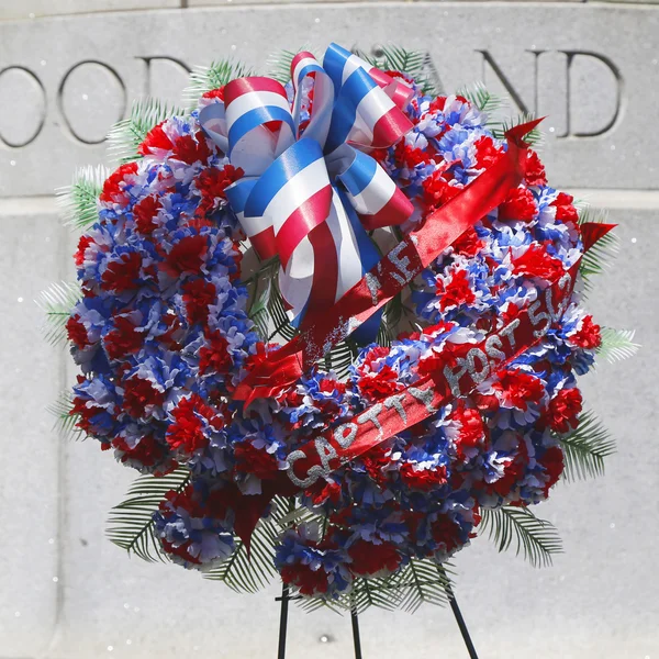 Wreath at military memorial in New York — Stock Photo, Image