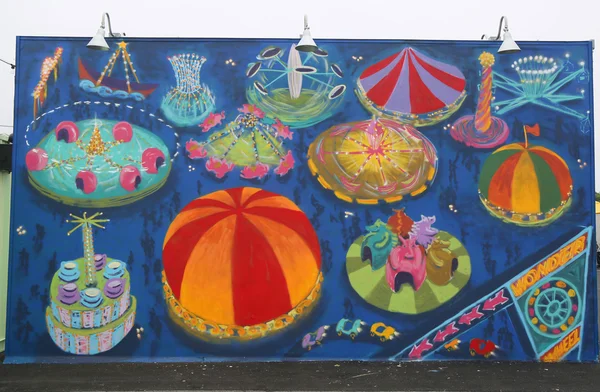 Fali art-on új utcai művészeti látványosságok coney art falak — Stock Fotó