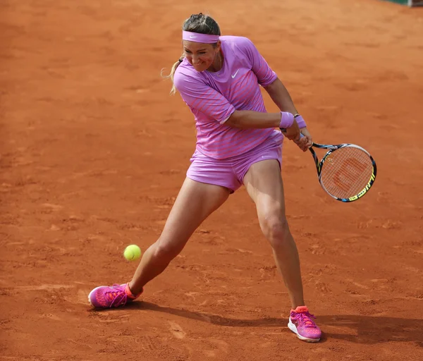 De două ori campioana de Grand Slam Victoria Azarenka din Belarus în acțiune în timpul celui de-al doilea meci de la Roland Garros — Fotografie, imagine de stoc