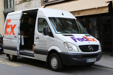 FedEx truck in Paris, France