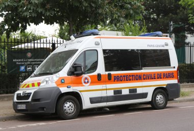 Protection Civile de Paris van in Paris