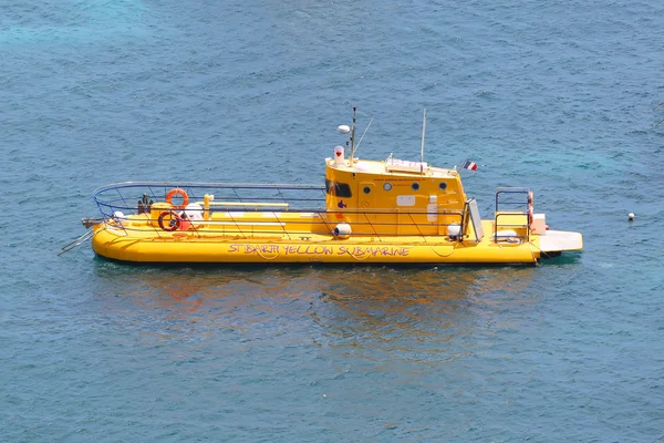 Sous-marin jaune dans le port de Gustavia à St. Barths — Photo