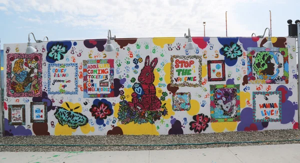Arte murale alla nuova attrazione di street art Coney Art Walls — Foto Stock