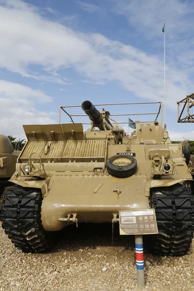 M50 Sherman zelfrijdende pistool, gewijzigde versies van de Amerikaanse M4 Sherman tank, op display — Stockfoto