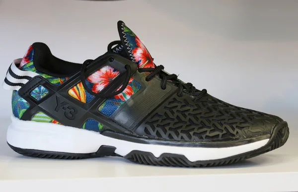 Adidas Y-3 Roland Garros Adizero all-court shoes on display — Stockfoto