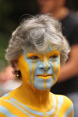 Manhattan şehir merkezinin içinde ikinci Nyc vücut boyama gün boyunca model