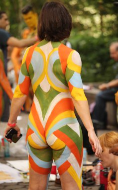 Manhattan şehir merkezinin içinde ikinci Nyc vücut boyama gün boyunca tüm şekil ve büyüklükte 100 tamamen çıplak modeller sanatçılar boyama