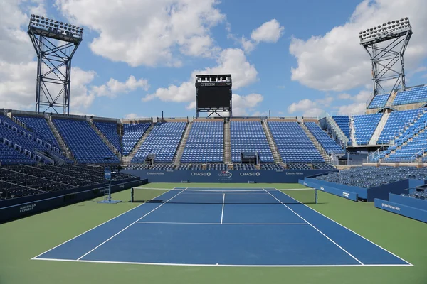 Luis armstrong stadion w billie jean król krajowych kortów tenisowych w nas otwarte 2014 — Zdjęcie stockowe