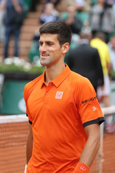 Ocho veces campeón del Grand Slam Novak Djokovic durante el partido de segunda ronda en Roland Garros 2015 — Foto de Stock