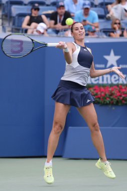 Profesyonel tenis oyuncusu Flavia Pennetta İtalya'nın bize açık 2015 onun çeyrek final maçında sırasında eylem