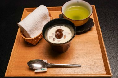 Kaiseki Yemeği: Şekerli Kestane ve Yeşil Çay ile Japon Tatlı Kursu