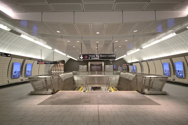 34 Street-Hudson Yards Estação de metrô design de interiores em Manhattan — Fotografia de Stock