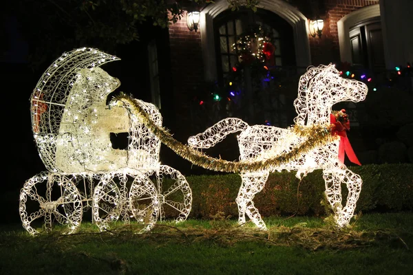 Christmas house decoration lights display in Brooklyn — Stock Photo, Image