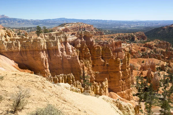 Rotsformaties in bryce canyon national park — Stockfoto