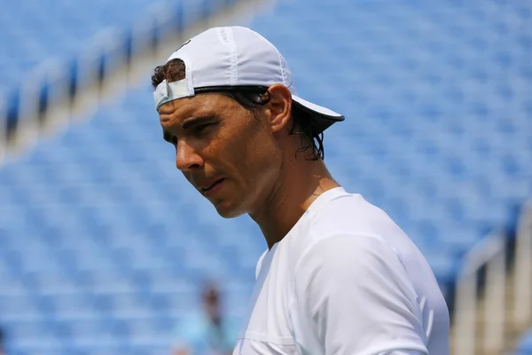 Quattordici volte campione del Grande Slam Rafael Nadal di Spagna si allena per US Open 2015 — Foto Stock