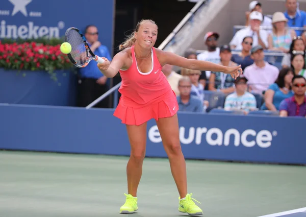 Professional tennis player Anett Kontaveit of Estonia in action during her round four match at US Open 2015 — Stock fotografie