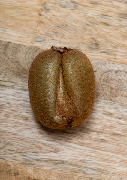 Bentuk Buah Yang Aneh Sebuah Bermutasi Kiwi Berry Kiwifruit Atau — Stok Foto