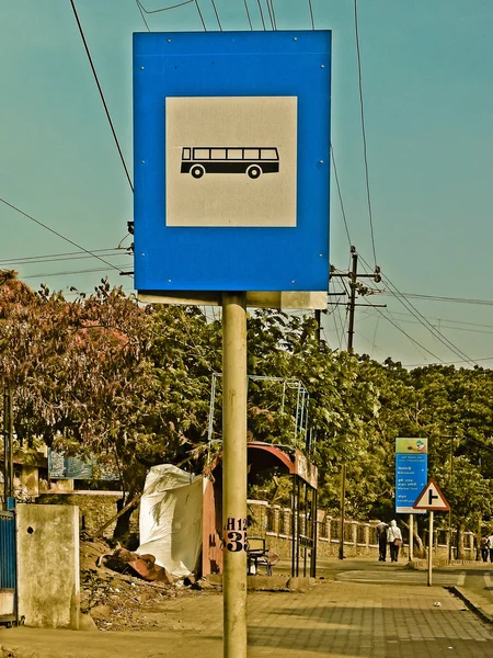 Skylt Som Visar Busshållplats Framför — Stockfoto