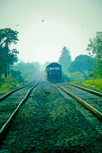 Train Sur Voie Ferrée Pune Maharashtra Inde — Photo