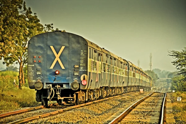 Train Sur Voie Ferrée Pune Maharashtra Inde — Photo