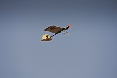 Rc model uçak uçan