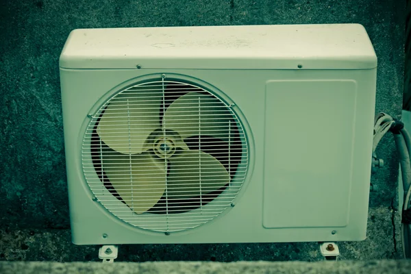 Air conditioner outside compressor and condenser unit — Stock Photo, Image