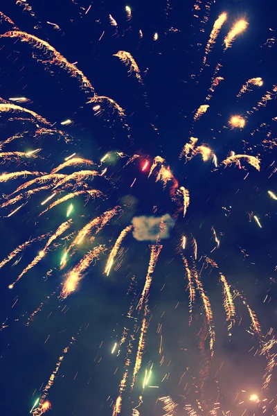 Feuerwerkskörper anlässlich des indischen Lichterfestes Diwali — Stockfoto