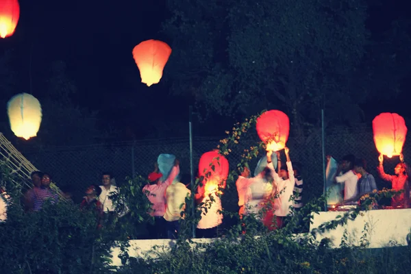 kongming lantern (sky lantern)