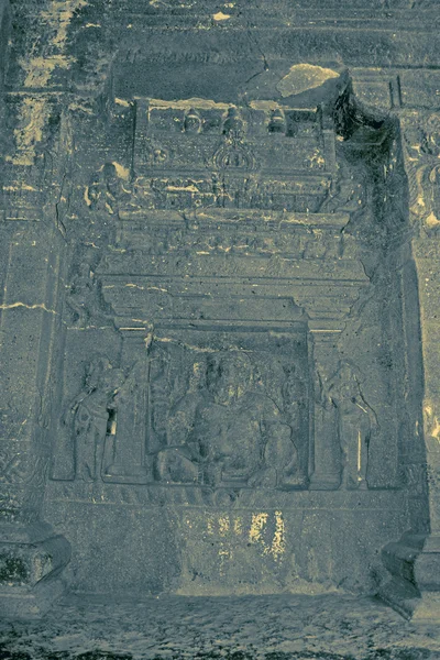Ganesha auf der rechten Seite des Haupteingangs, Höhle Nr. 16. — Stockfoto