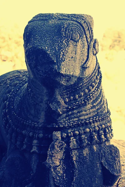 Nandi på Antons Temple nära Saswad, Maharashtra, Indien — Stockfoto