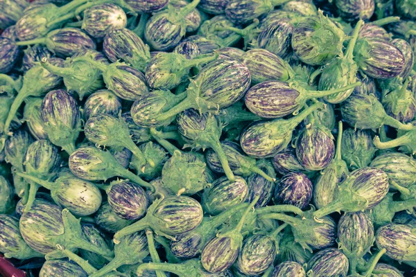 Solanum melongena, Brinjals k prodeji — Stock fotografie