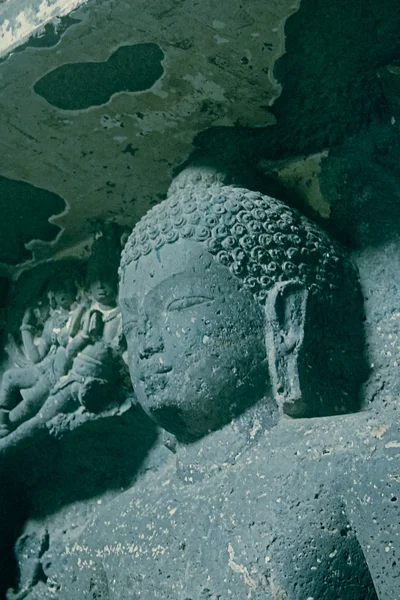 Close up face of calm Buddha, Ajanta Cave No. 26, Ajanta, Aurang — Stock Photo, Image