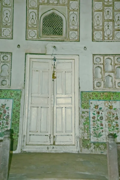 Progettazione decorativa di ingresso a Bibi-ka-Maqbara, Aurangabad, M — Foto Stock