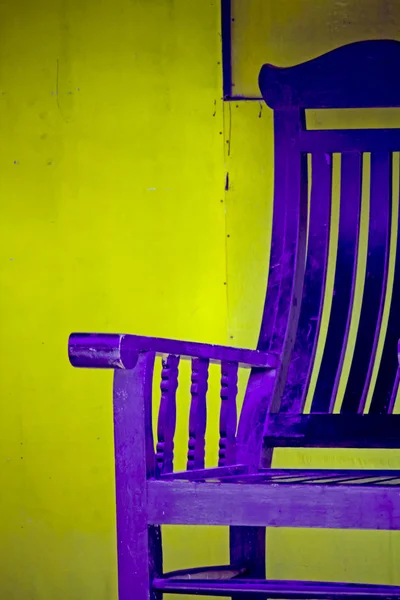 旧的老式木制椅子 — 图库照片