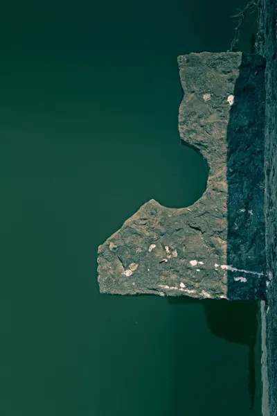 印度马斯塔尼湖的火焰豆破石钩 — 图库照片