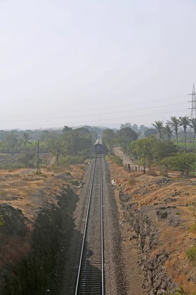 Tren Vía Férrea Ramdarya Pune Maharashtra India — Foto de Stock