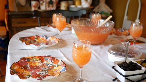 Şükran Günü Akşam Yemeği Serisi - Tabaklı Büyük Masa