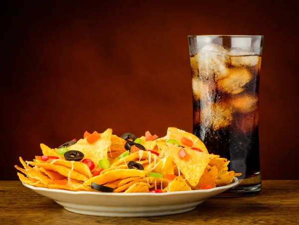 Nachos και ποτού τύπου cola Εικόνα Αρχείου