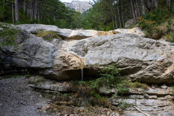 Cascada Yauzlar Verano Crimea —  Fotos de Stock