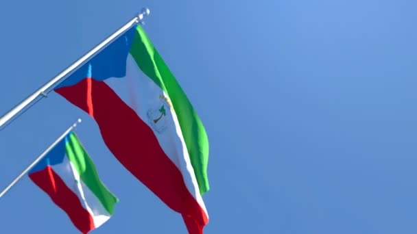 Die Nationalflagge Äquatorialguineas flattert im Wind — Stockvideo