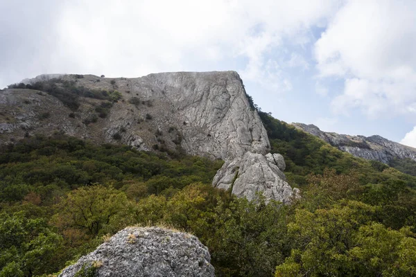 Mount Ilyas Kaya Mracích Blízkosti Vesnice Laspi Republika Krym Ukrajina — Stock fotografie