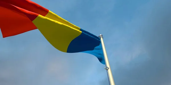 下午3点30分 在美丽的云彩背景下升起罗马尼亚国旗 — 图库照片