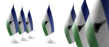 Beyaz arka planda Lesotho ulusal bayrakları