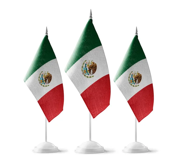 Kleine nationale vlaggen van Mexico op een witte achtergrond — Stockfoto