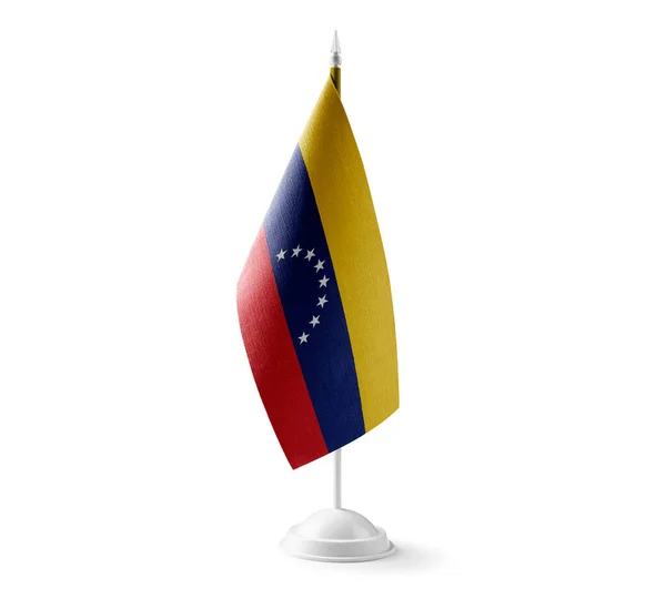 Pequeña bandera nacional de Venezuela sobre fondo blanco —  Fotos de Stock