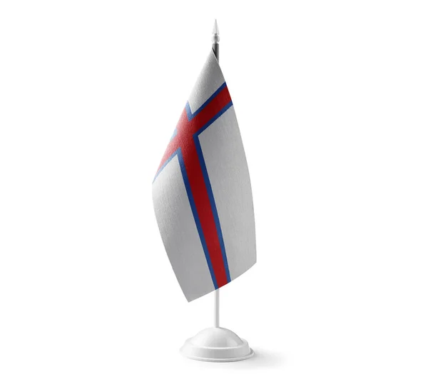 Beyaz arka planda Faroe Adaları 'nın küçük ulusal bayrağı — Stok fotoğraf