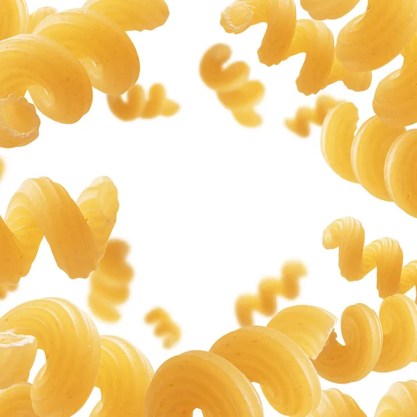 Італійська макарони на білому тлі. — стокове фото