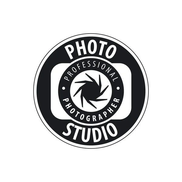 Round vector logo for studio photography — Stock Vector